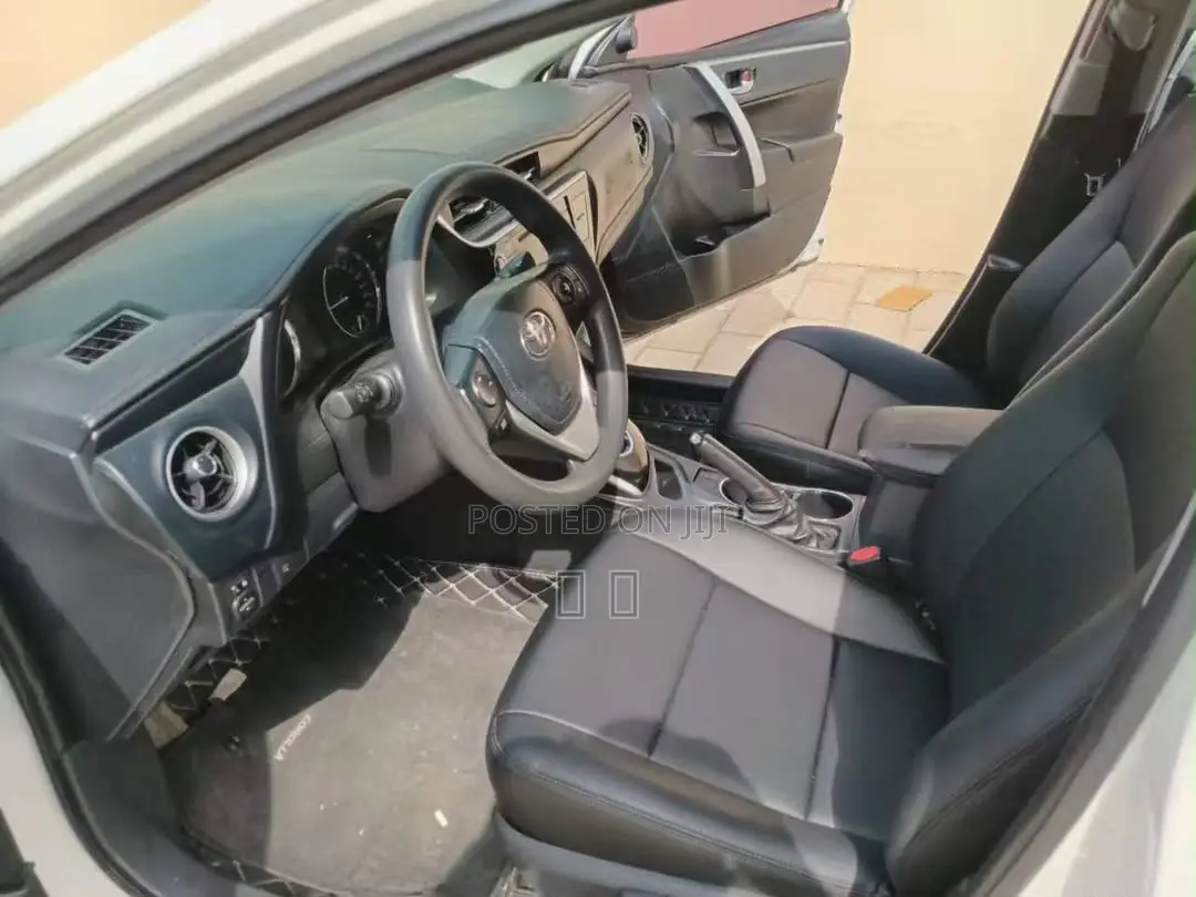 Toyota Corolla 2020 White