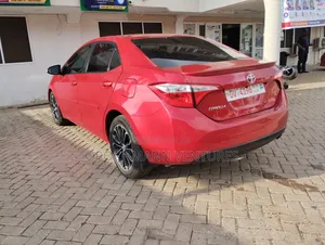 Toyota Corolla 2016 Red