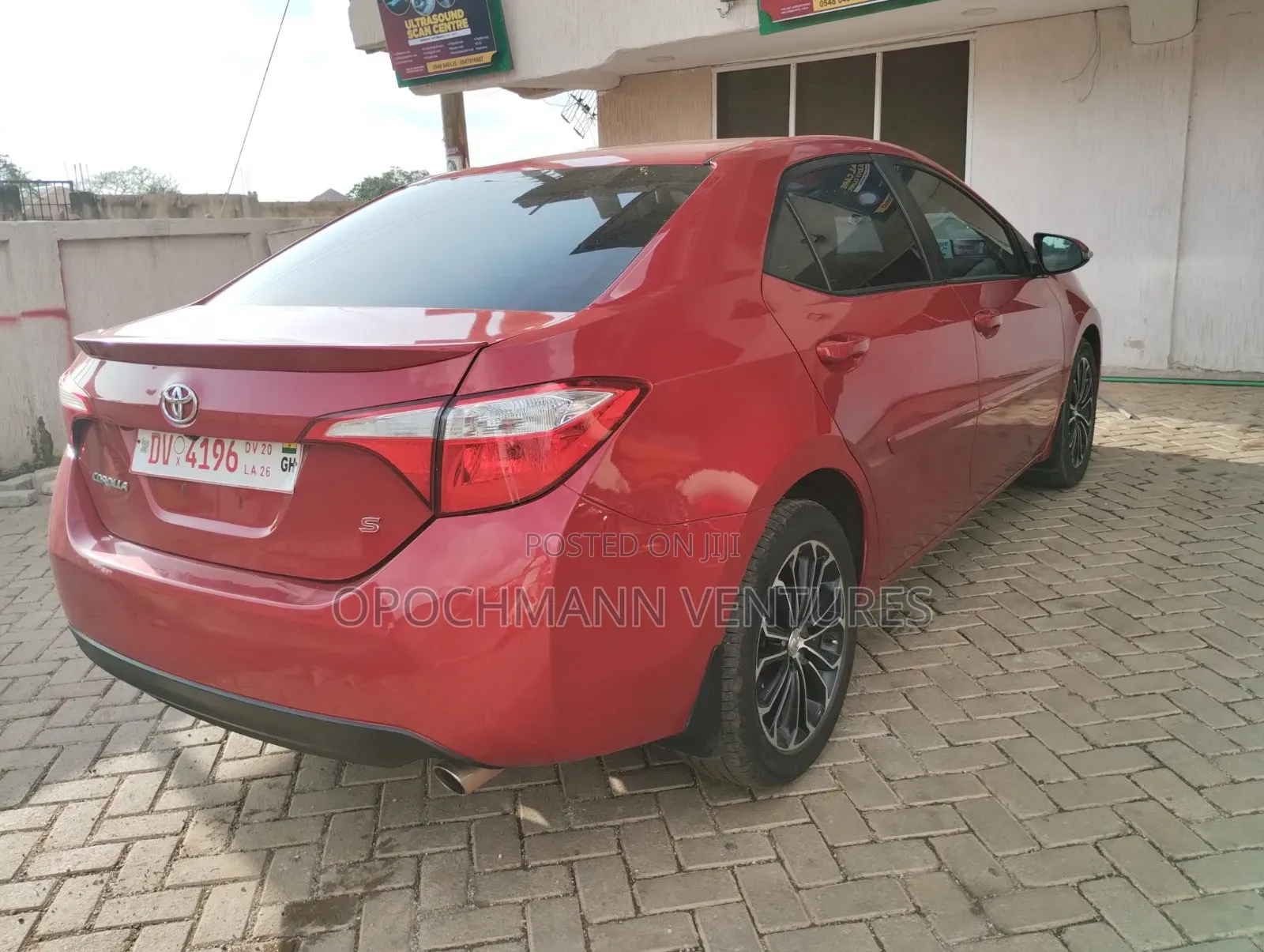 Toyota Corolla 2016 Red