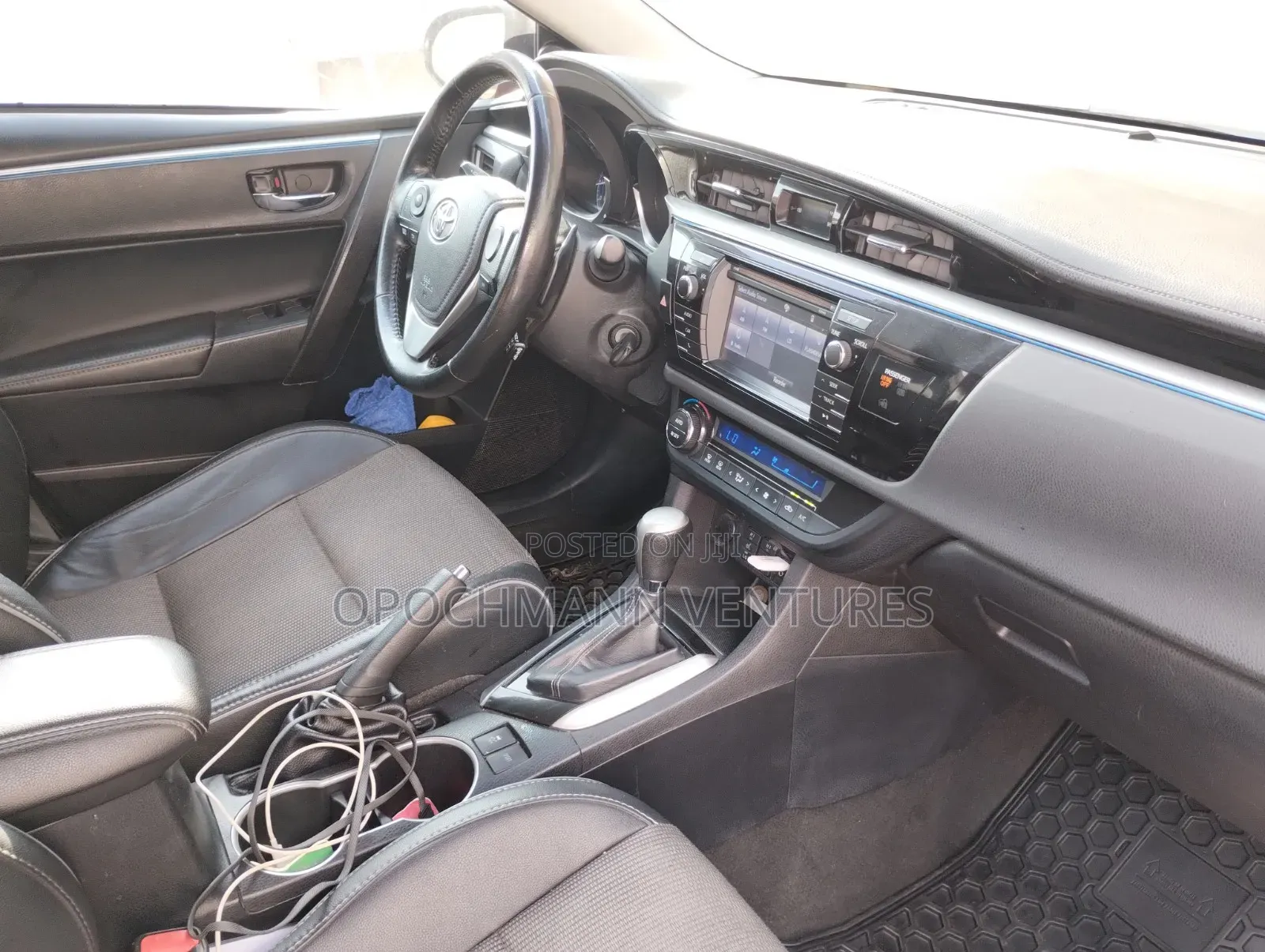 Toyota Corolla 2016 Red