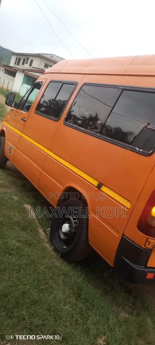 Volkswagen LT 2004 Orange