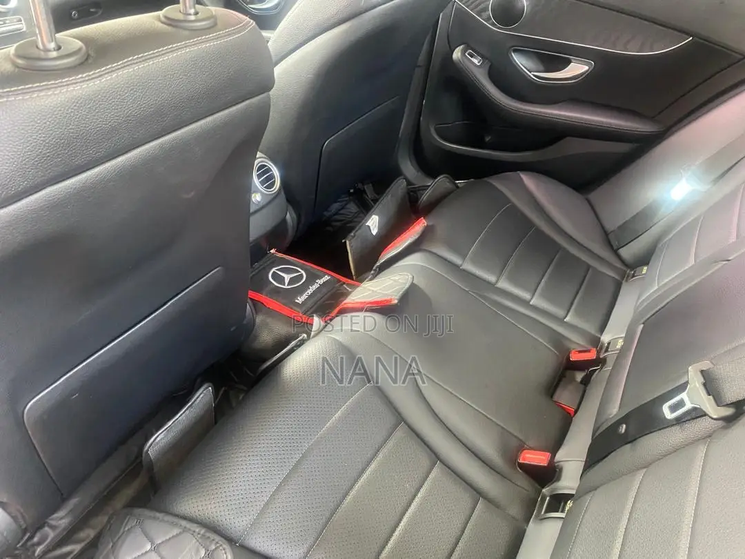 Mercedes-Benz C300 Luxury 4matic Sedan AWD (2.0L 4cyl 7A) 2017 Black