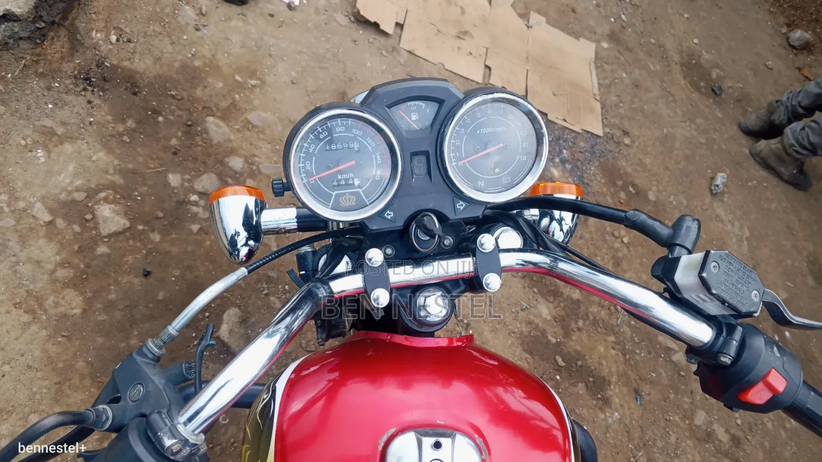 Royal RY150 2025 Red