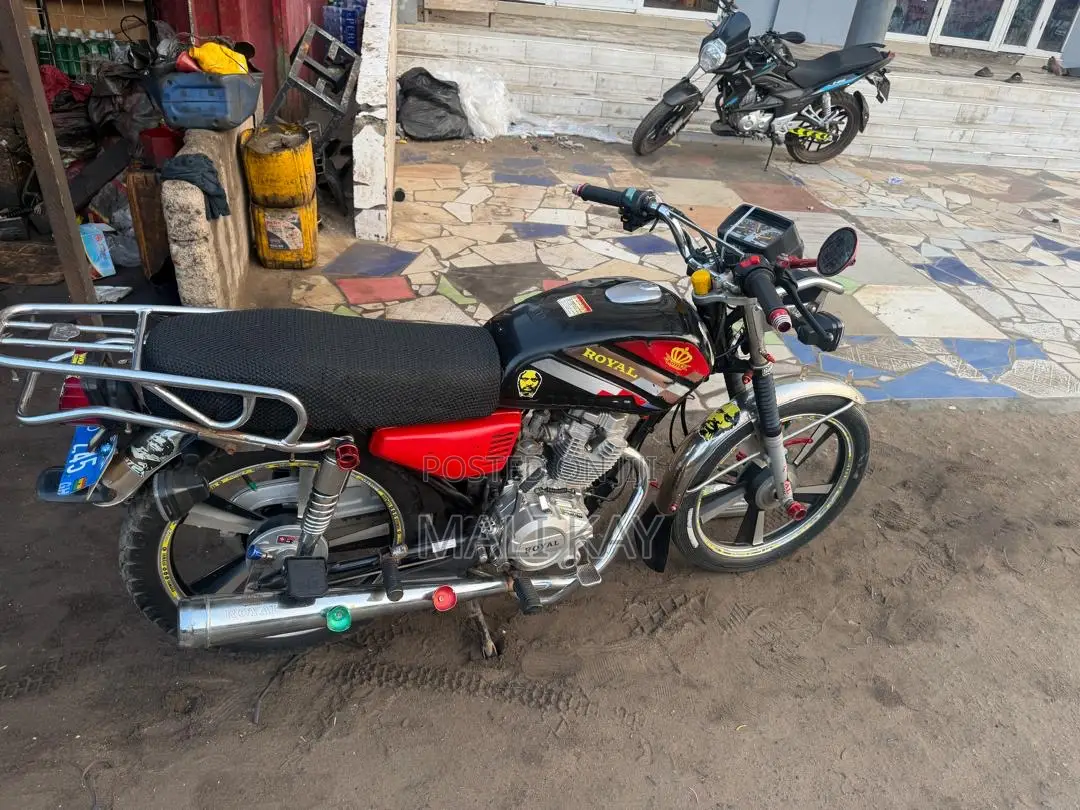 Royal Motorcycle 2025 Black