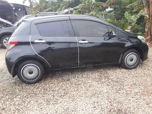 Toyota Vitz 2012 Black