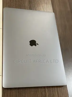 Laptop Apple MacBook Pro 16GB Intel Core i7 SSD 512GB