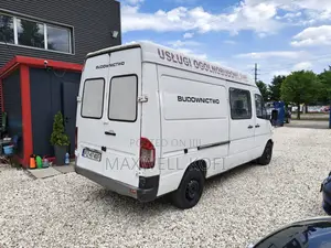 Mercedes-Benz Sprinter 2000 White