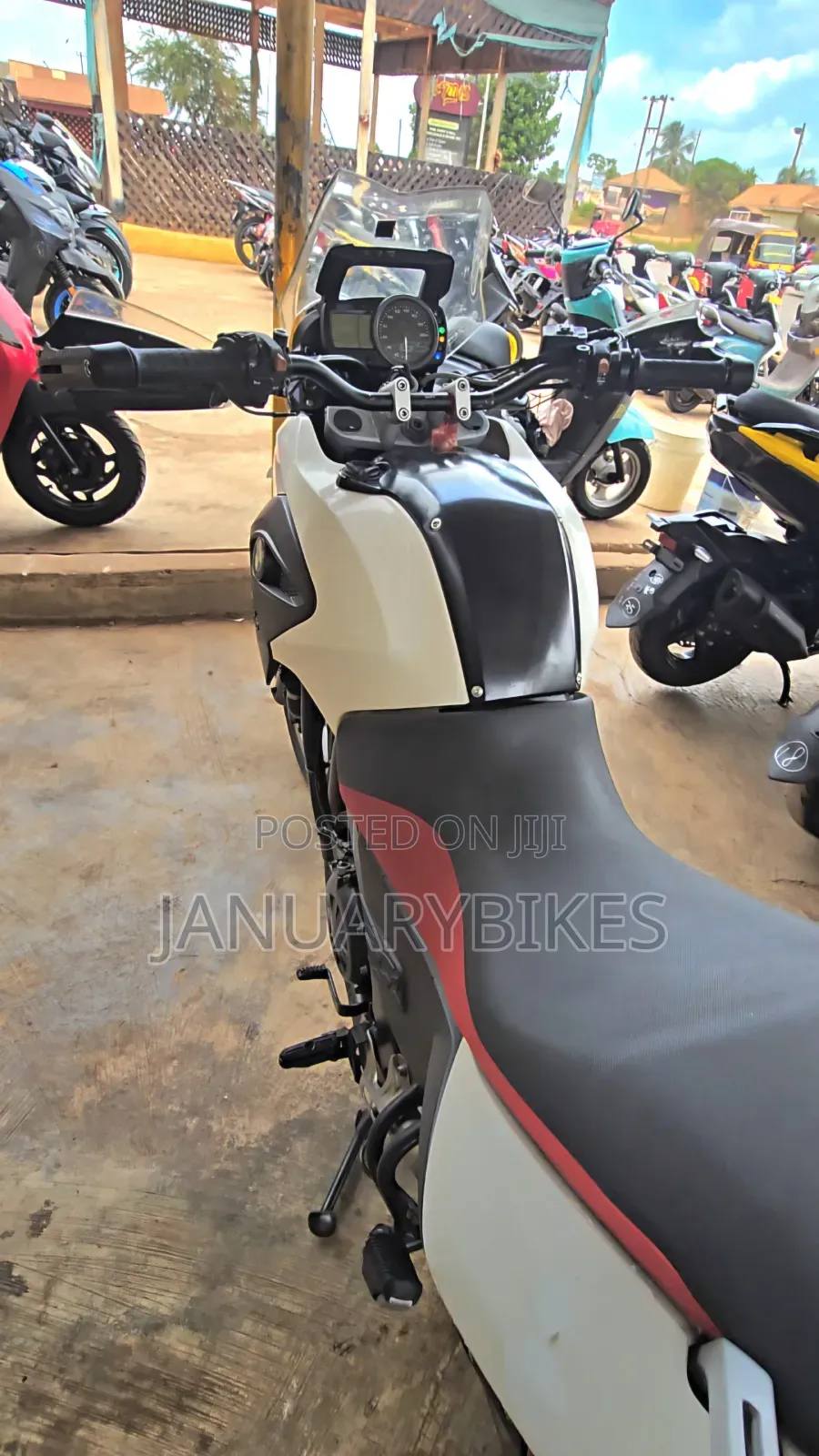 BMW F 650 GS Dakar 2018 White