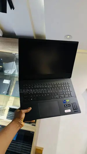 Laptop HP Omen 15-ce0xx 16GB Intel Core i9 SSD 1T