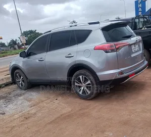 Toyota RAV4 2017 Silver