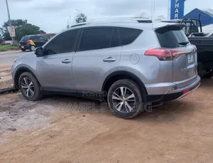 Toyota RAV4 2017 Silver