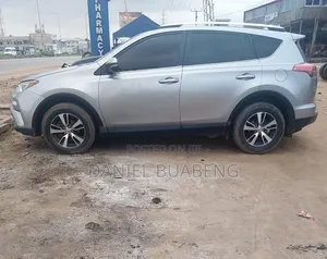 Toyota RAV4 2017 Silver