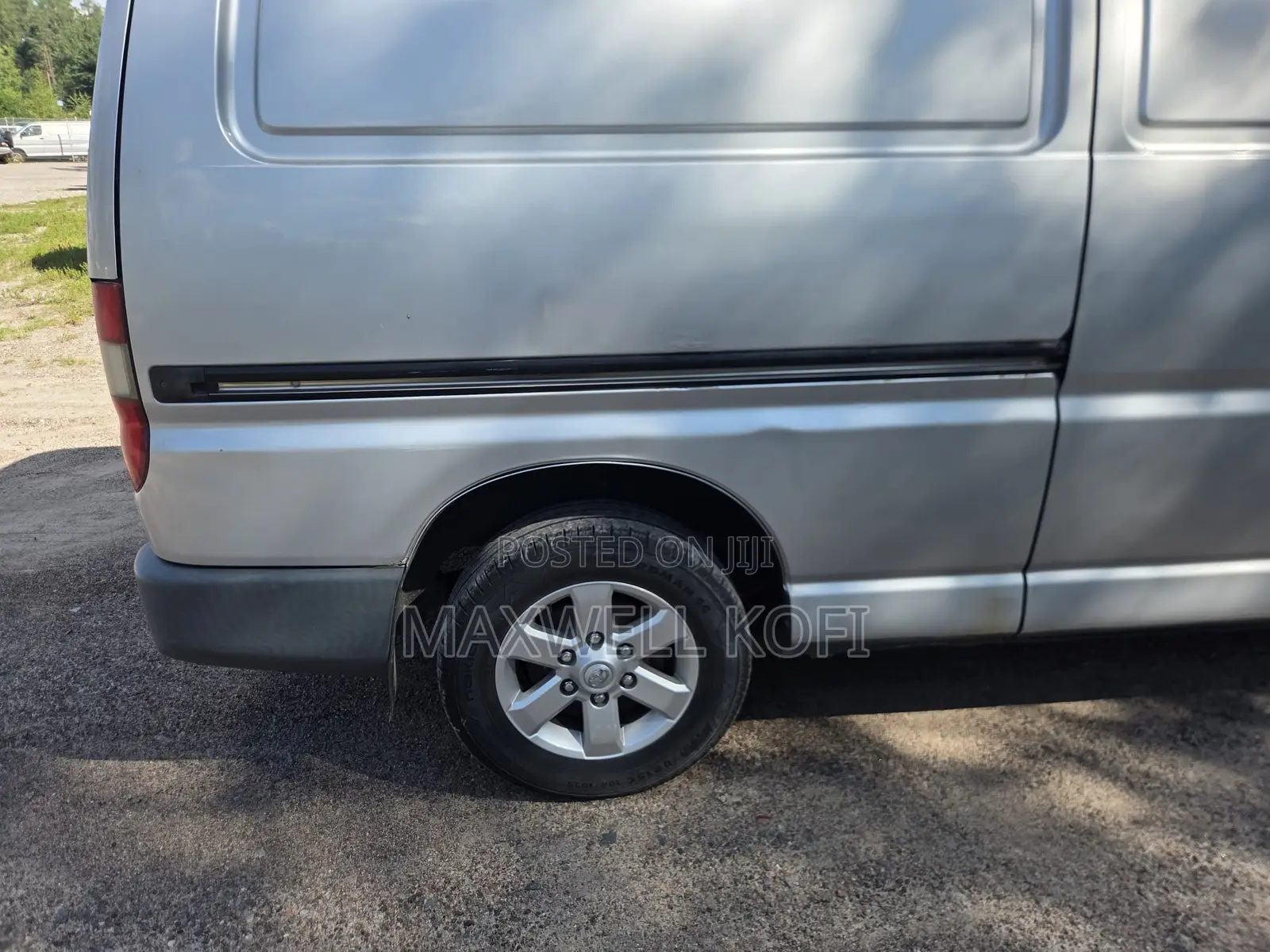 Toyota HiAce 2004 Silver