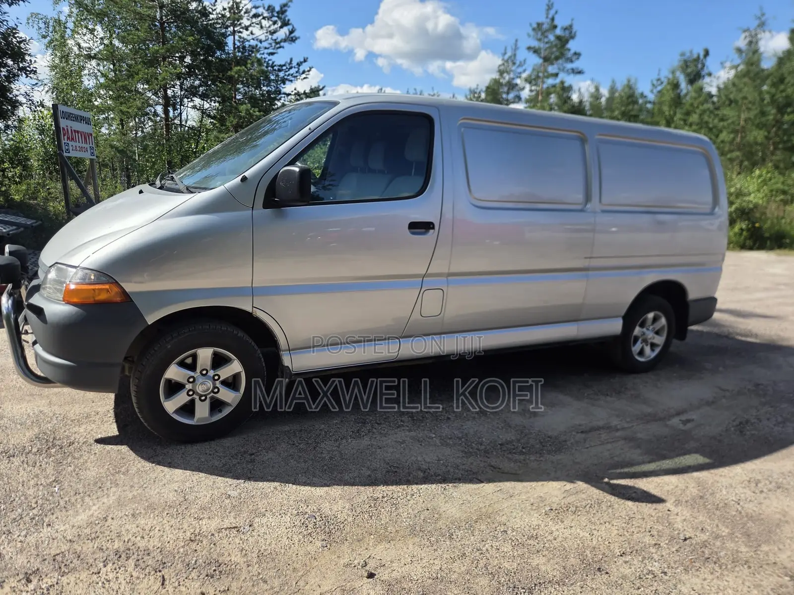 Toyota HiAce 2004 Silver