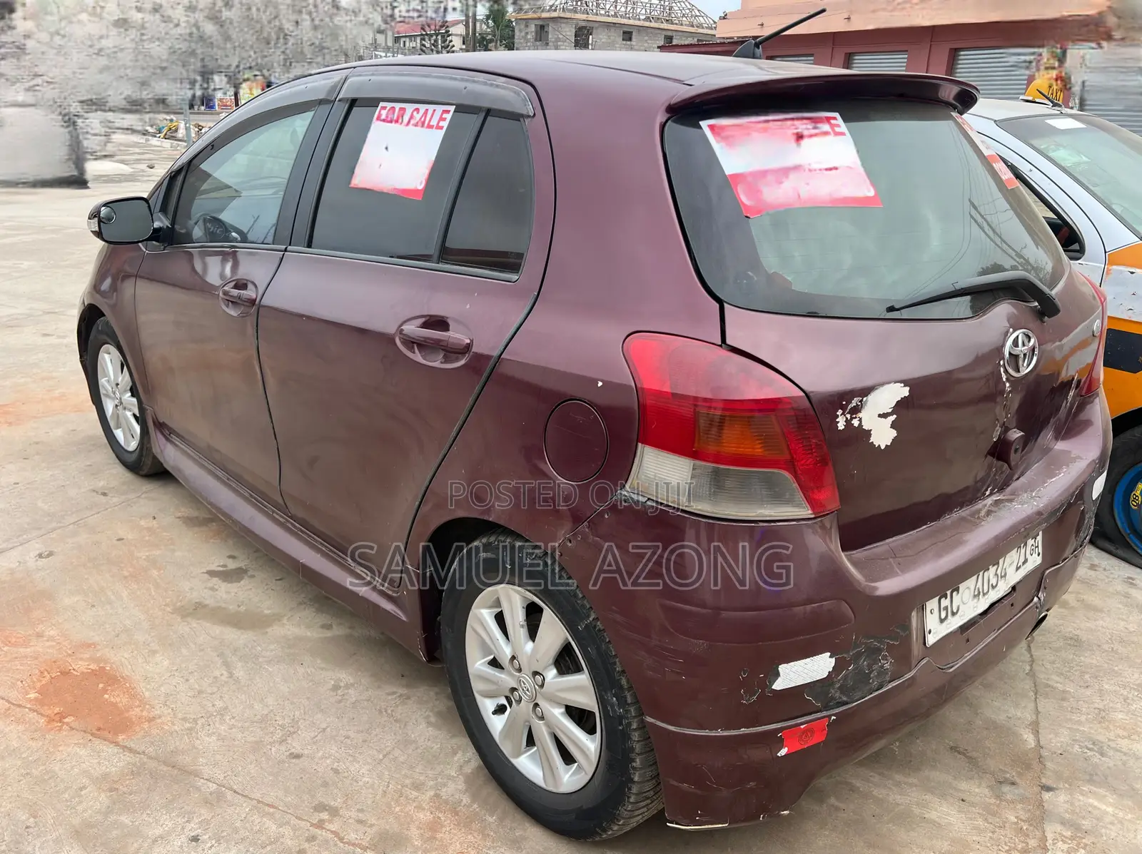 Toyota Vitz 1.3 AWD 3dr 2010 Burgundy