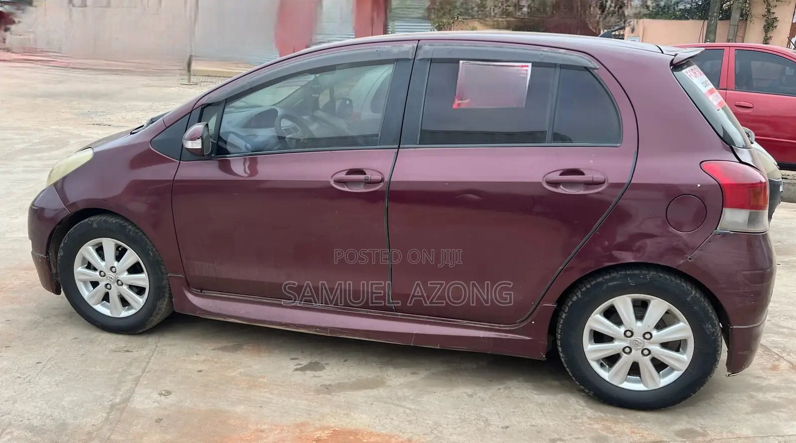 Toyota Vitz 1.3 AWD 3dr 2010 Burgundy