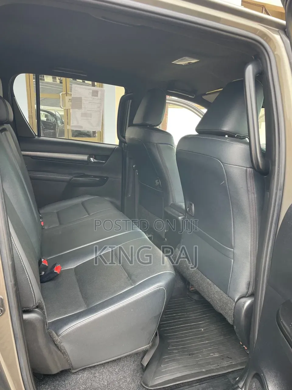 Toyota Hilux 2023 Green