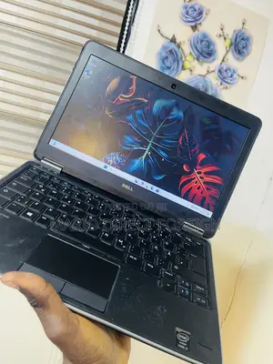 Laptop Dell Latitude E7240 8GB Intel Core i5 SSD 256GB