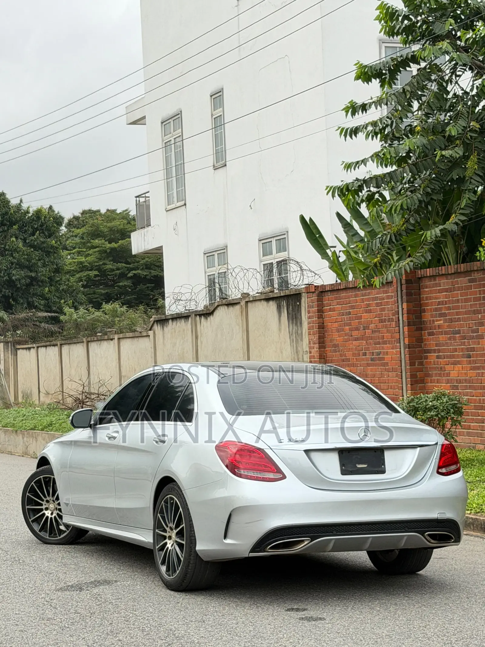 Mercedes-Benz C300 Base Sedan RWD (2.0L 4cyl 7A) 2016 Gray