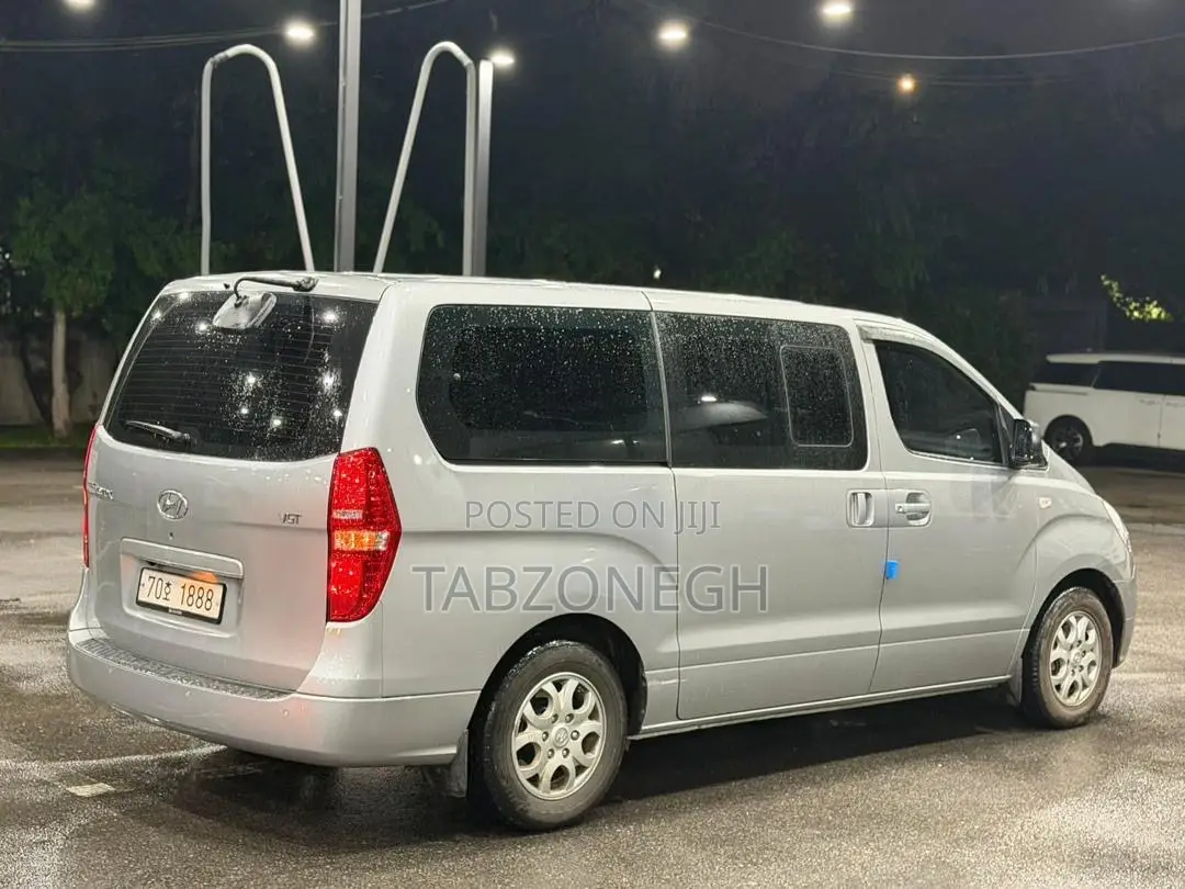 Hyundai H300 2015 Silver