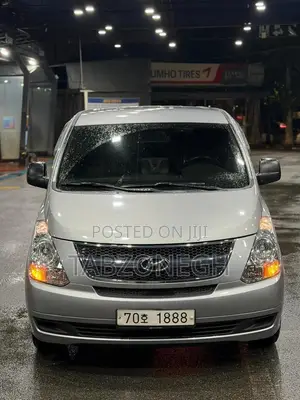 Hyundai H300 2015 Silver