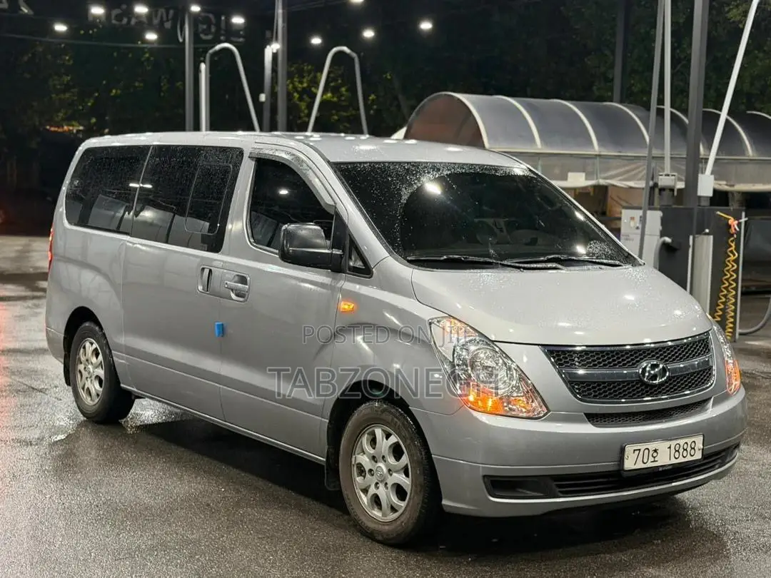 Hyundai H300 2015 Silver