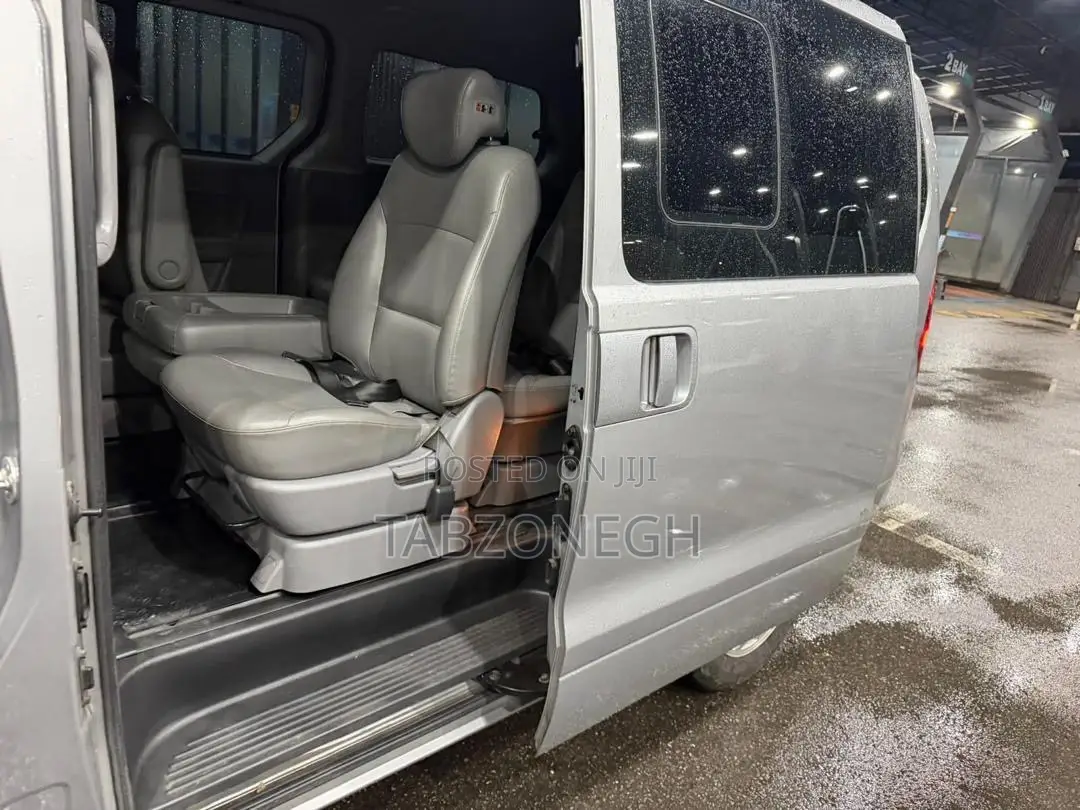 Hyundai H300 2015 Silver