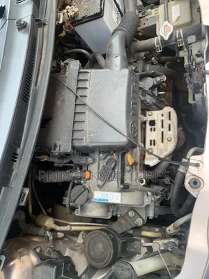 Toyota Vitz 1.3 FWD 5dr 2010