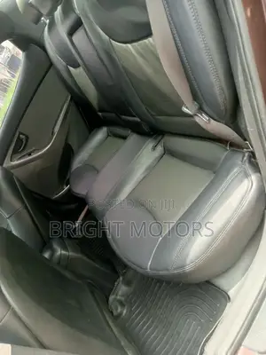 Hyundai Elantra 2012 Brown