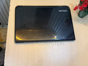 Laptop Toshiba Satellite L50 4GB Intel SSD 128GB
