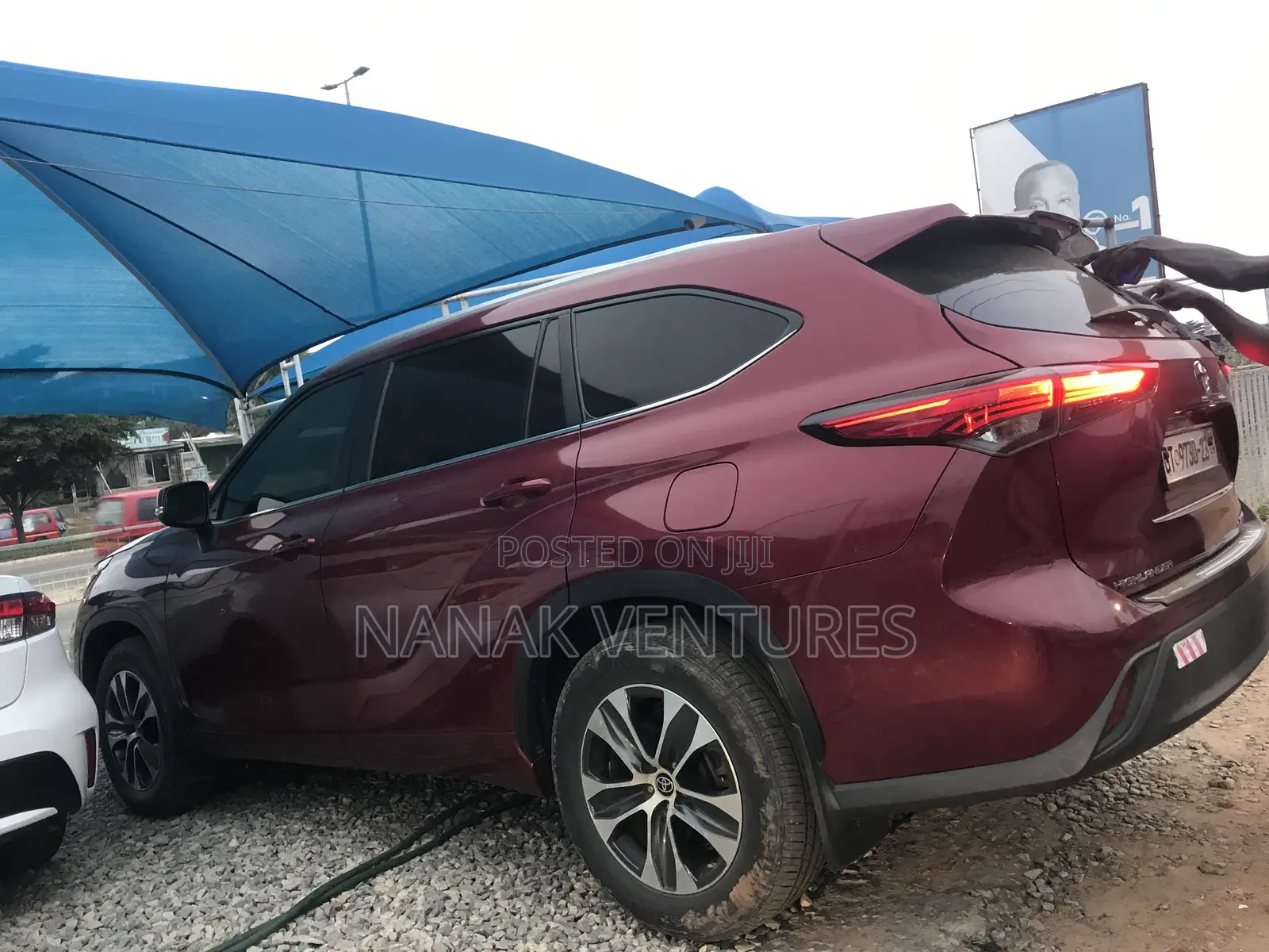 Toyota Highlander Platinum AWD 2023 Red
