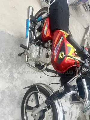 Royal RY125 2025 Red