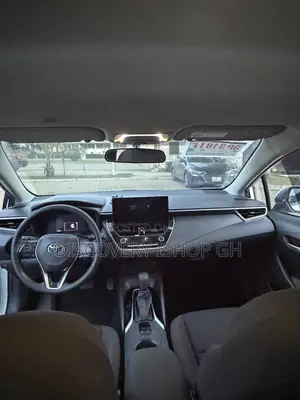 Toyota Corolla SE 2023 White