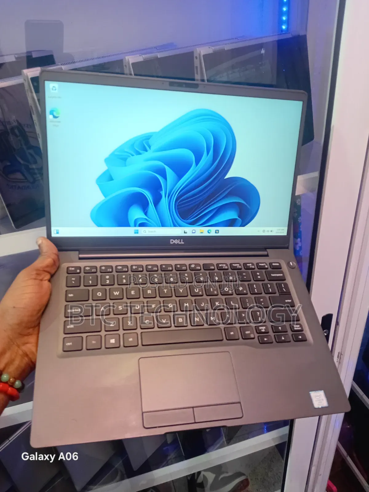Laptop Dell Latitude 7400 8GB Intel SSD 256GB