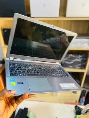 Laptop Acer Aspire V5 8GB Intel Core i7 HDD 750GB