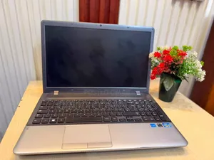 Laptop Samsung NP350V5C 8GB Intel Core i5 HDD 500GB