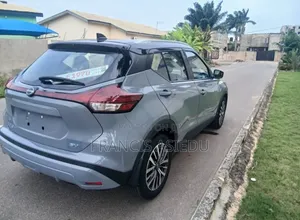 Nissan Kicks 2022 Gray