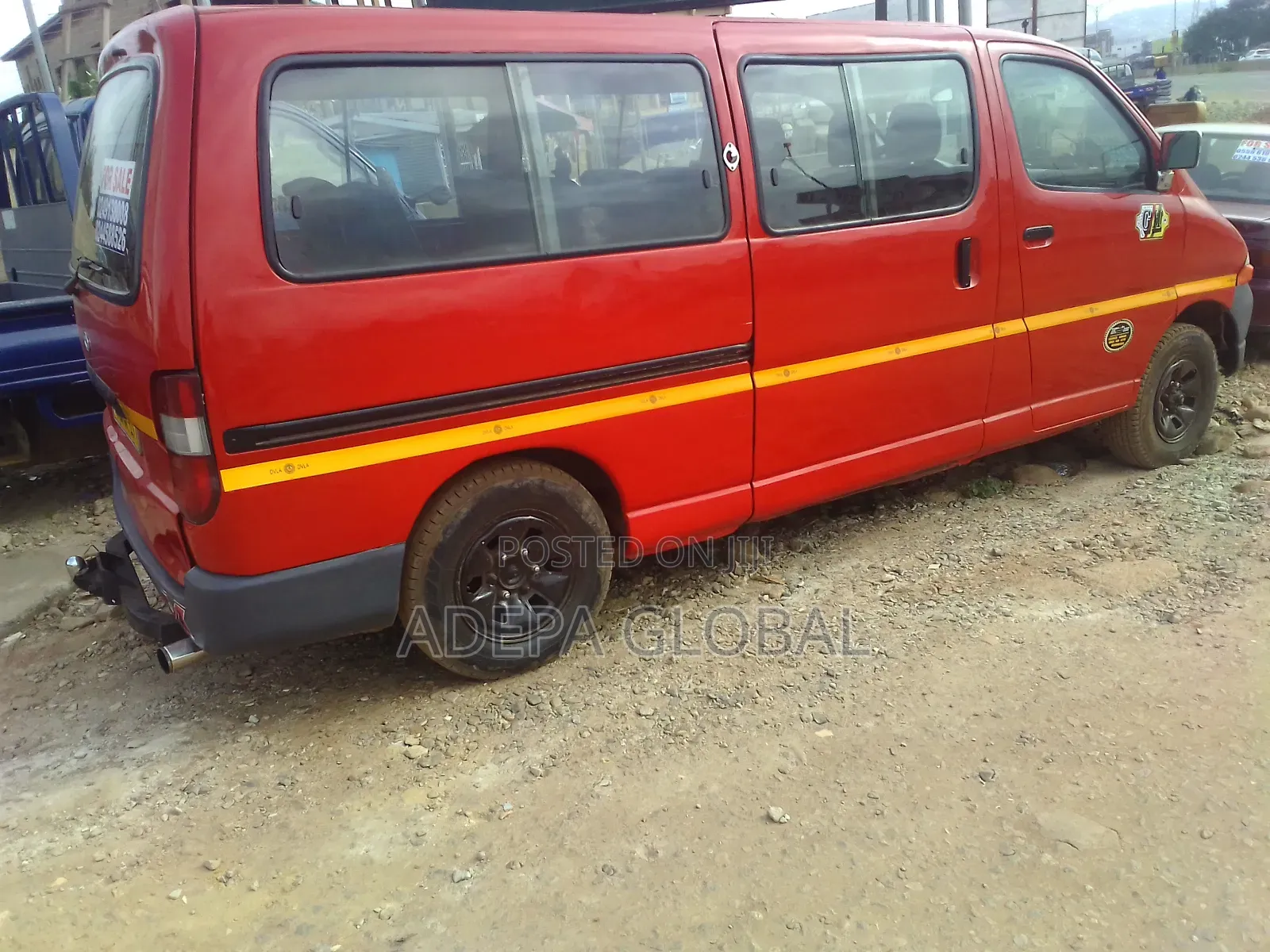 Toyota HiAce 2019 Red