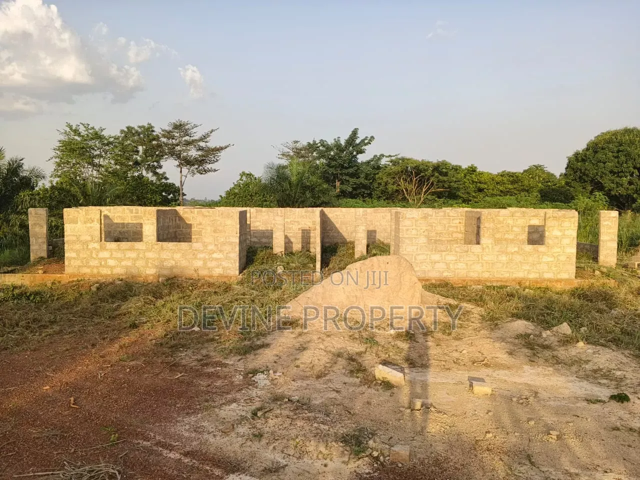 4bdrm Apartment in Sunyani Municipal for sale