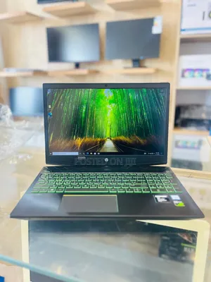Laptop HP Pavilion 15 16GB Intel Core i5 HDD+SSD 256GB