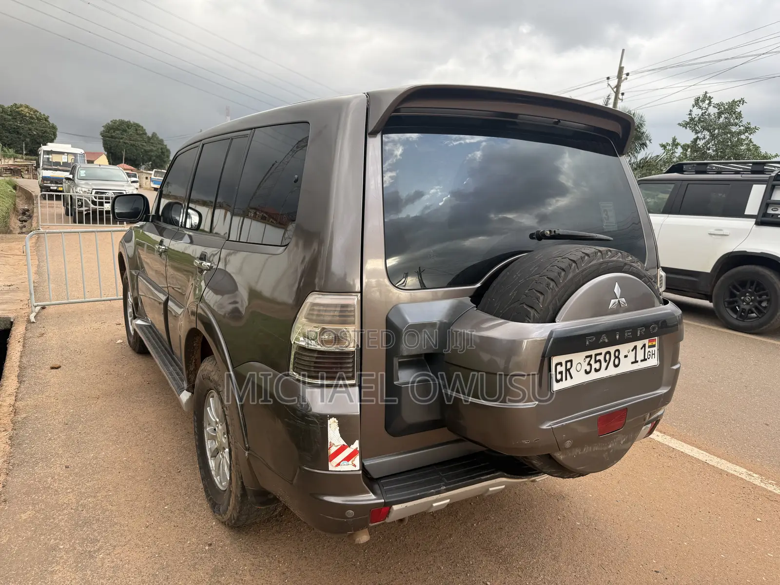 Mitsubishi Pajero 2011 Gray