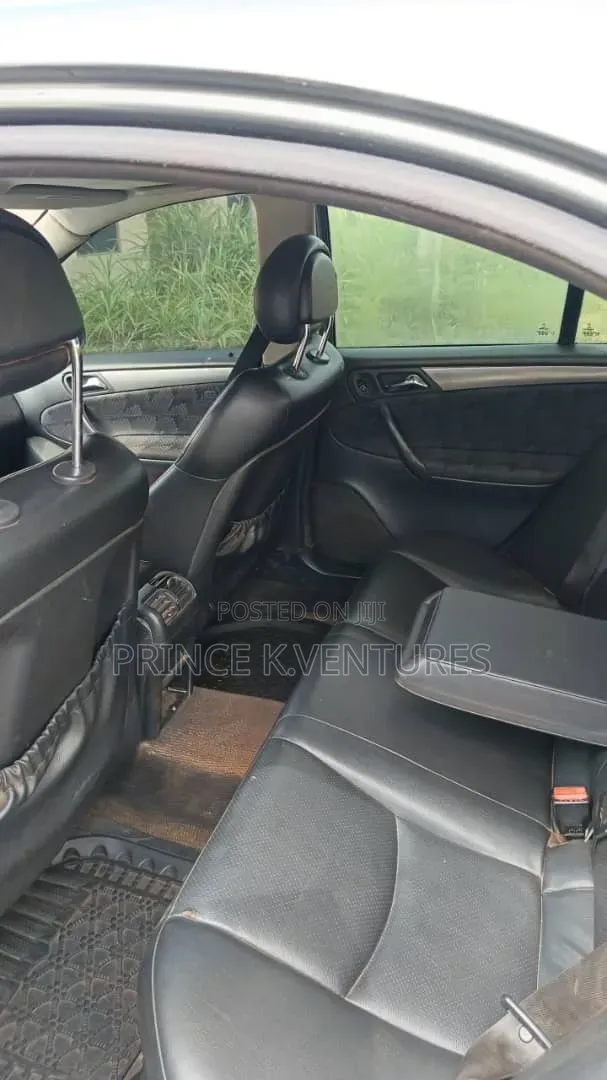 Mercedes-Benz C250 2004 Gray