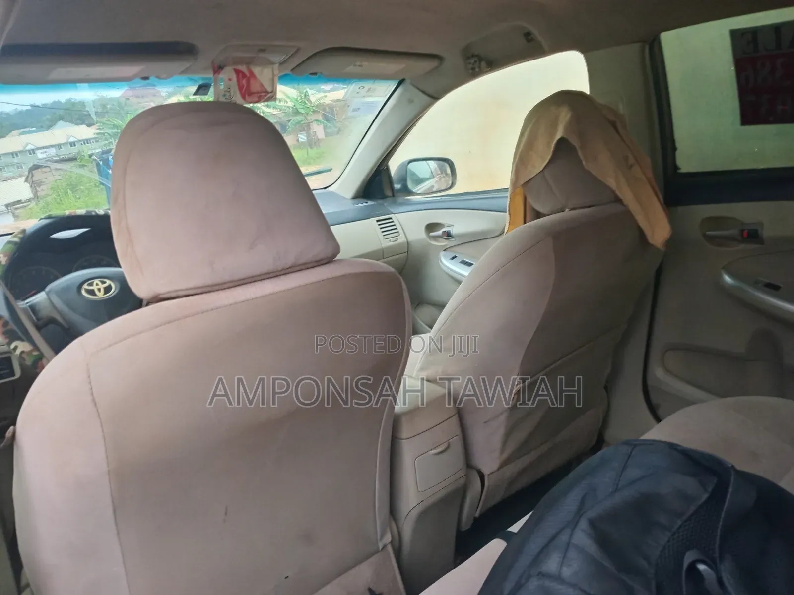 Toyota Corolla LE 4dr Sedan (1.8L 4cyl 4A) 2011 Gold