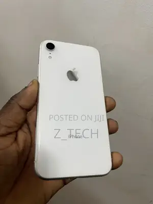 Apple iPhone XR 128 GB White