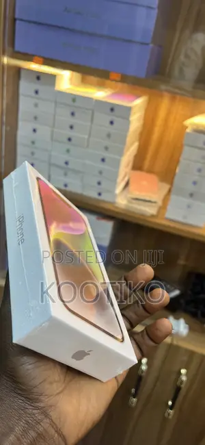 New Apple iPhone 14 128 GB White