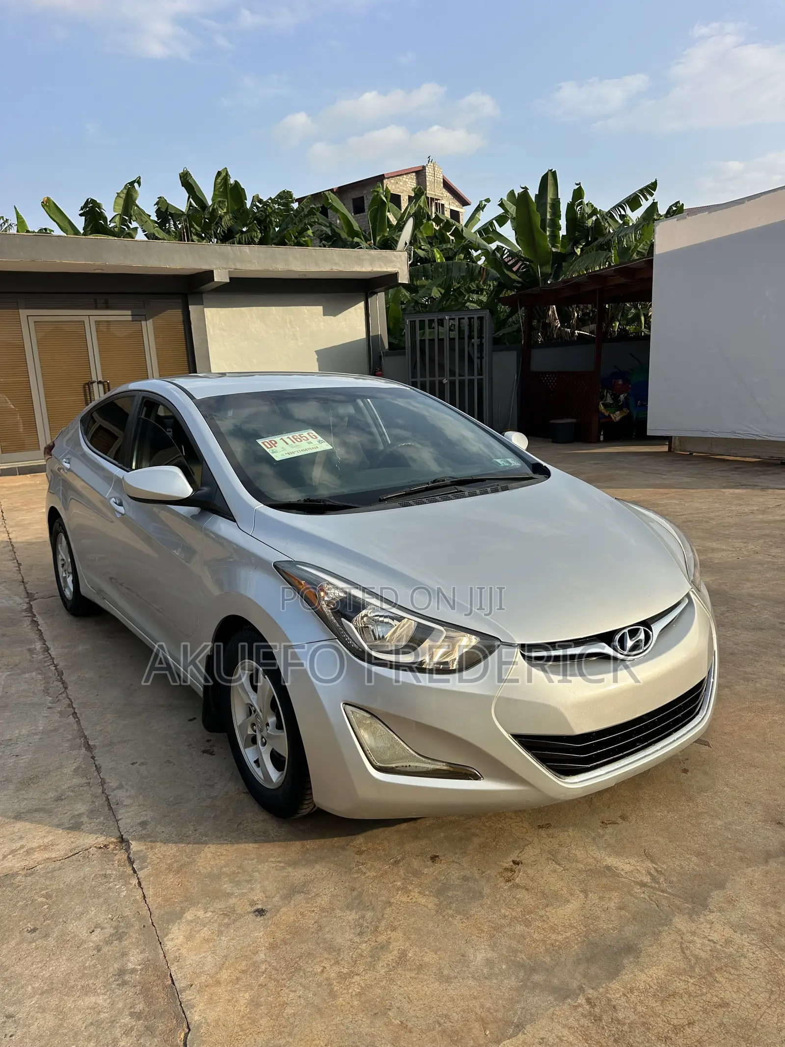 Hyundai Elantra Limited Sedan FWD (1.8L 4cyl 6A) 2016 Silver