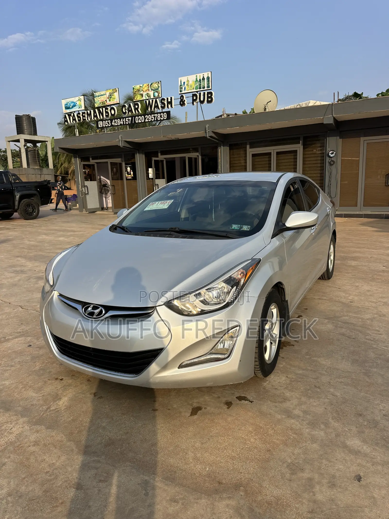 Hyundai Elantra Limited Sedan FWD (1.8L 4cyl 6A) 2016 Silver