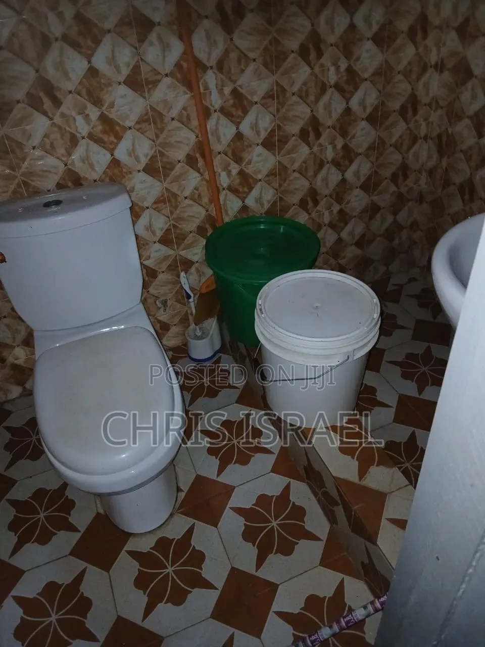 1bdrm Room & Parlour in Malejor for rent