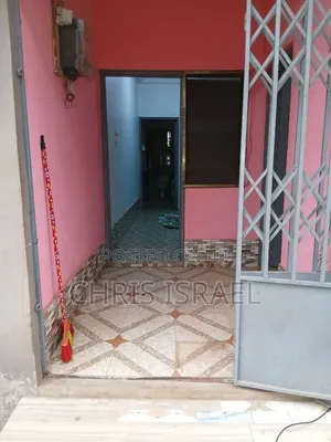 1bdrm Room & Parlour in Malejor for rent