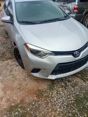 Toyota Corolla LE ECO Premium (1.8L 4cyl CVT) 2016 Silver